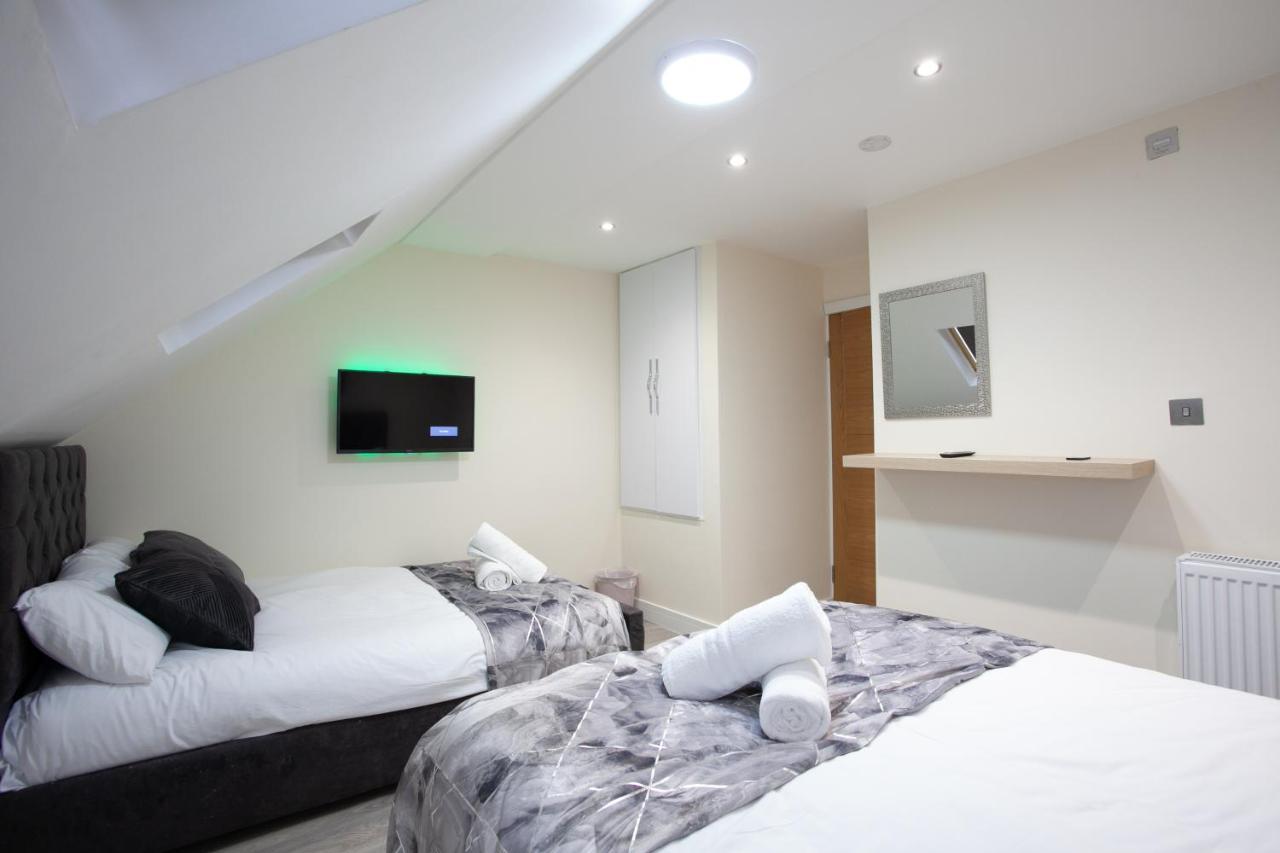 6 Bedroom House 10Min Drive From City Centre Mánchester Exterior foto
